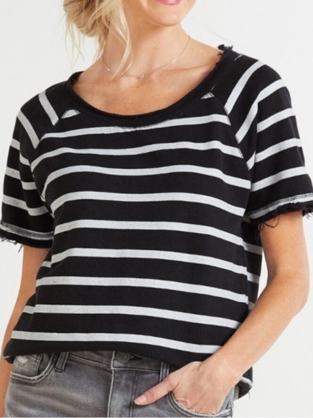 Chaser Evereve Black and White Linen French Terry Sweatshirt PTP 18”